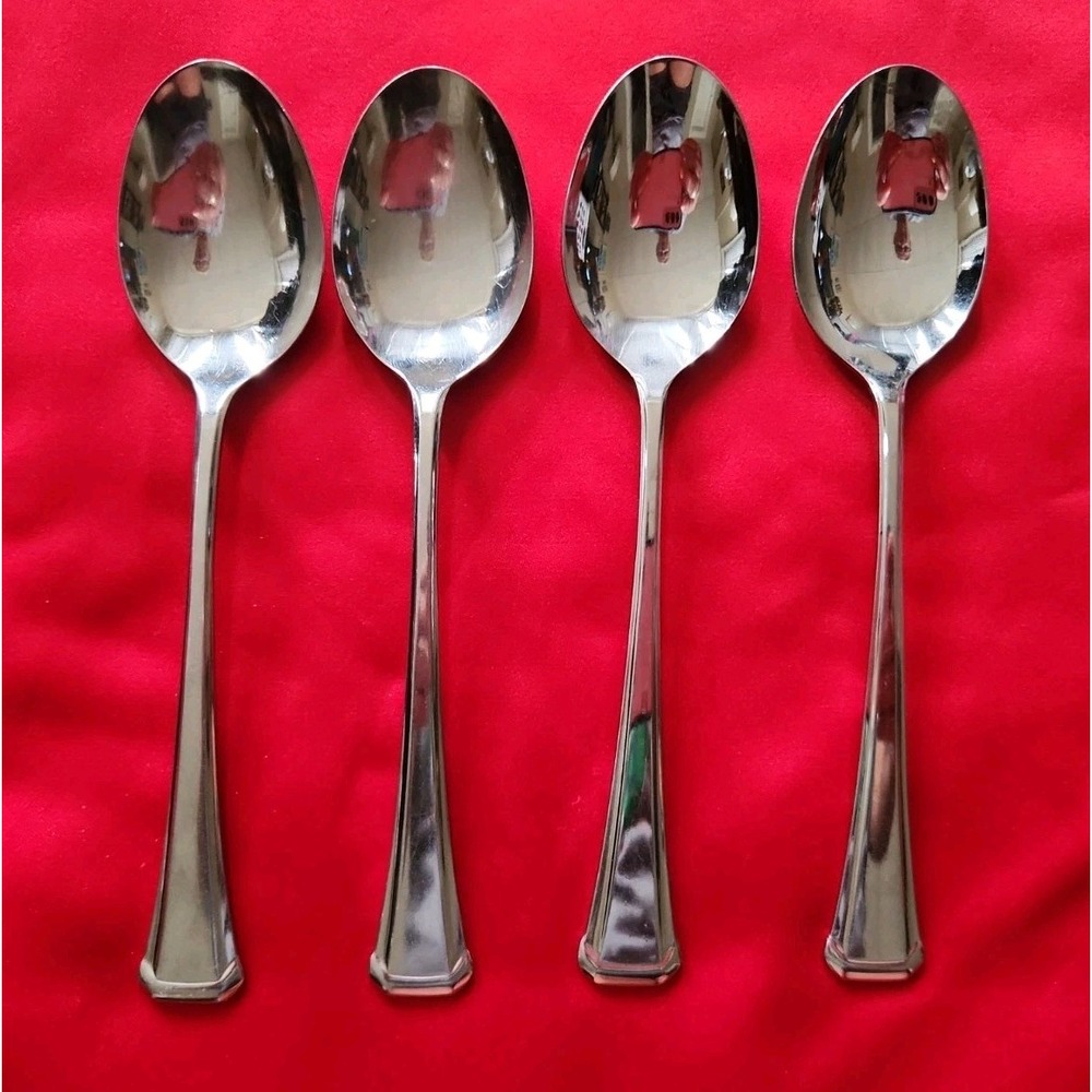 Oneida Maestro SSS Stainless Steel Oval Soup Spoons Set of 4 Silver Flatware